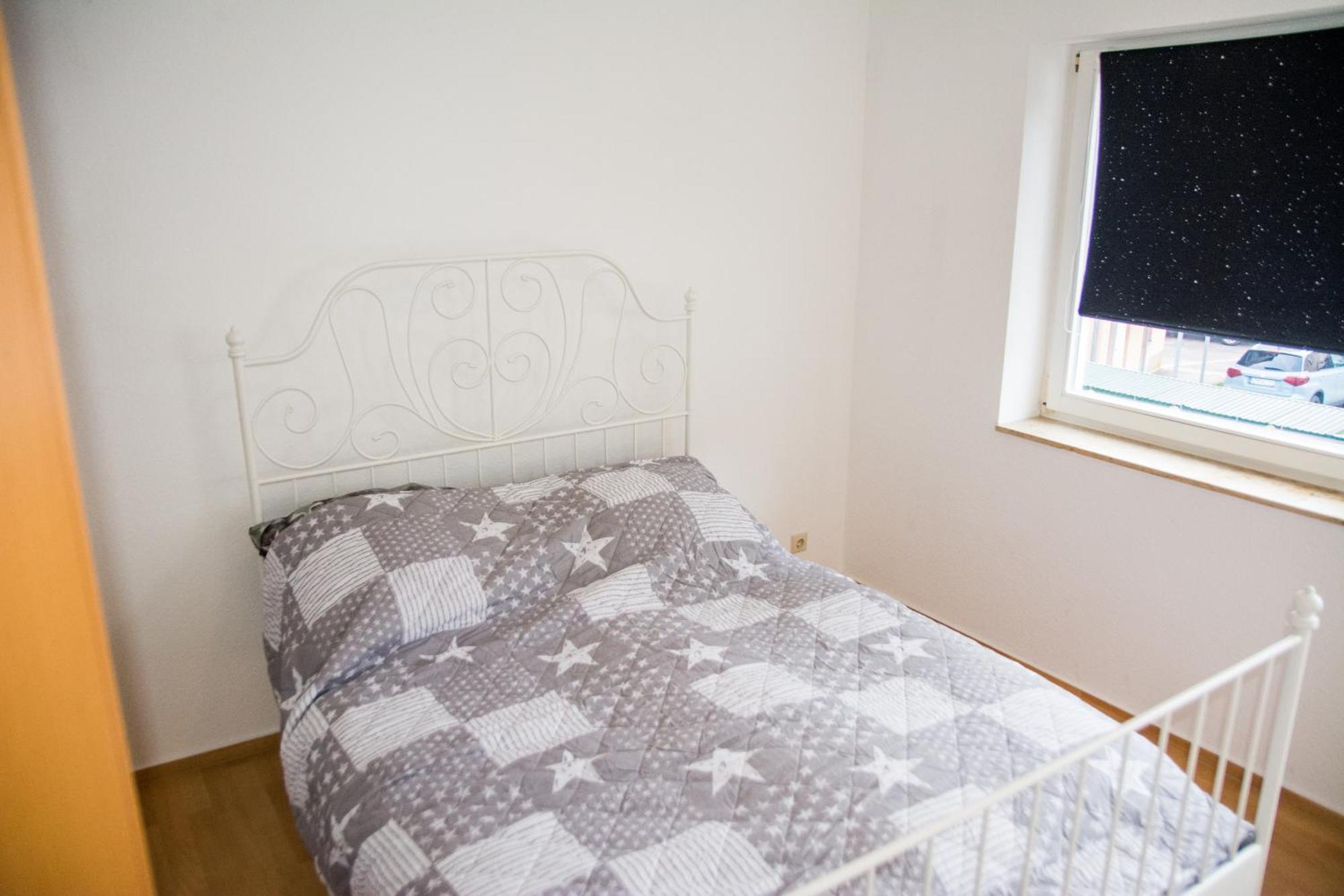 Schoene 2-Raum-Wohnung Im Zentrum Waltershausens ภายนอก รูปภาพ