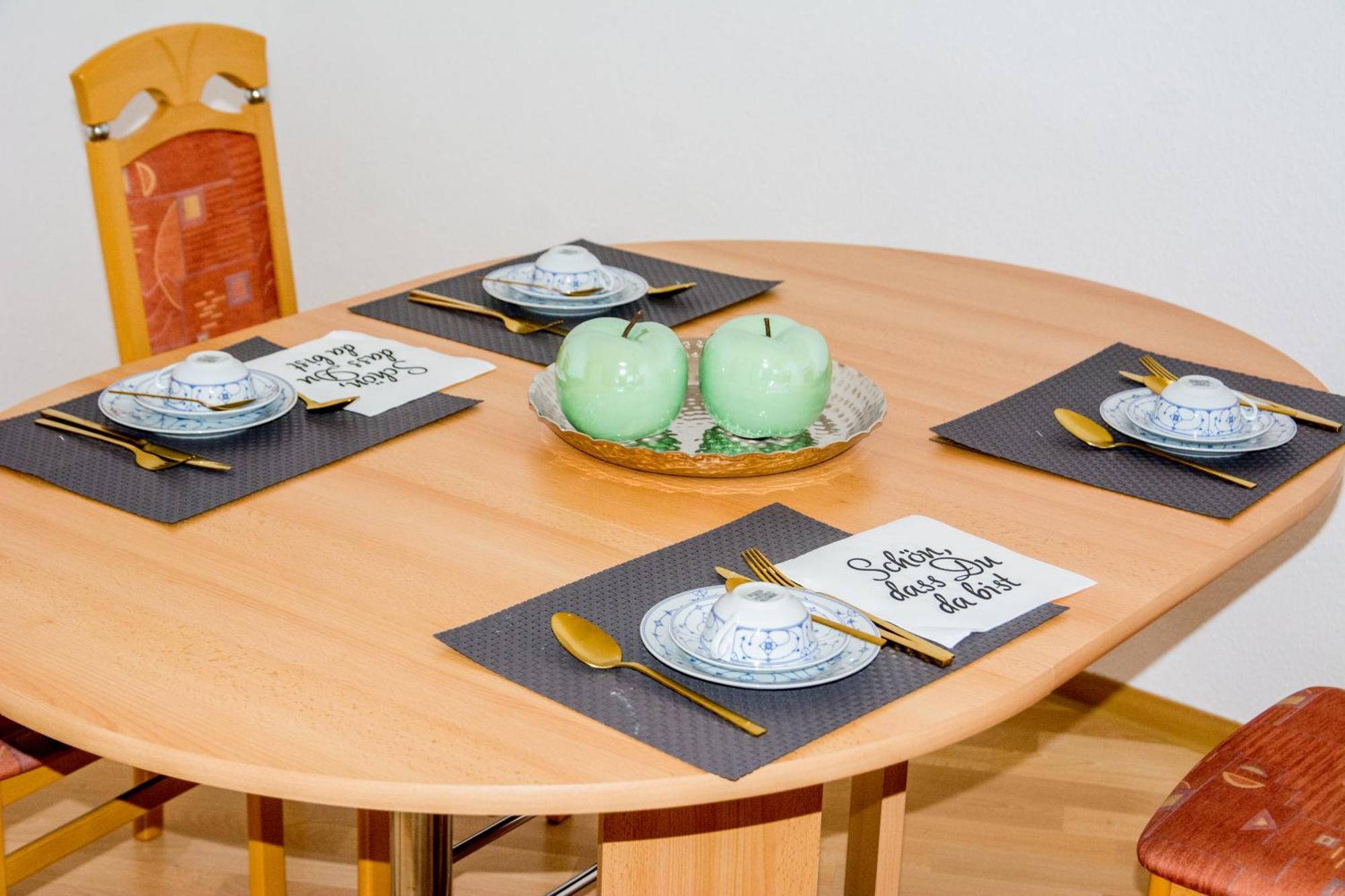 Schoene 2-Raum-Wohnung Im Zentrum Waltershausens ภายนอก รูปภาพ