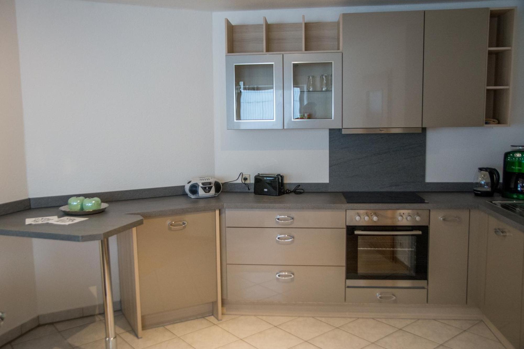 Schoene 2-Raum-Wohnung Im Zentrum Waltershausens ภายนอก รูปภาพ