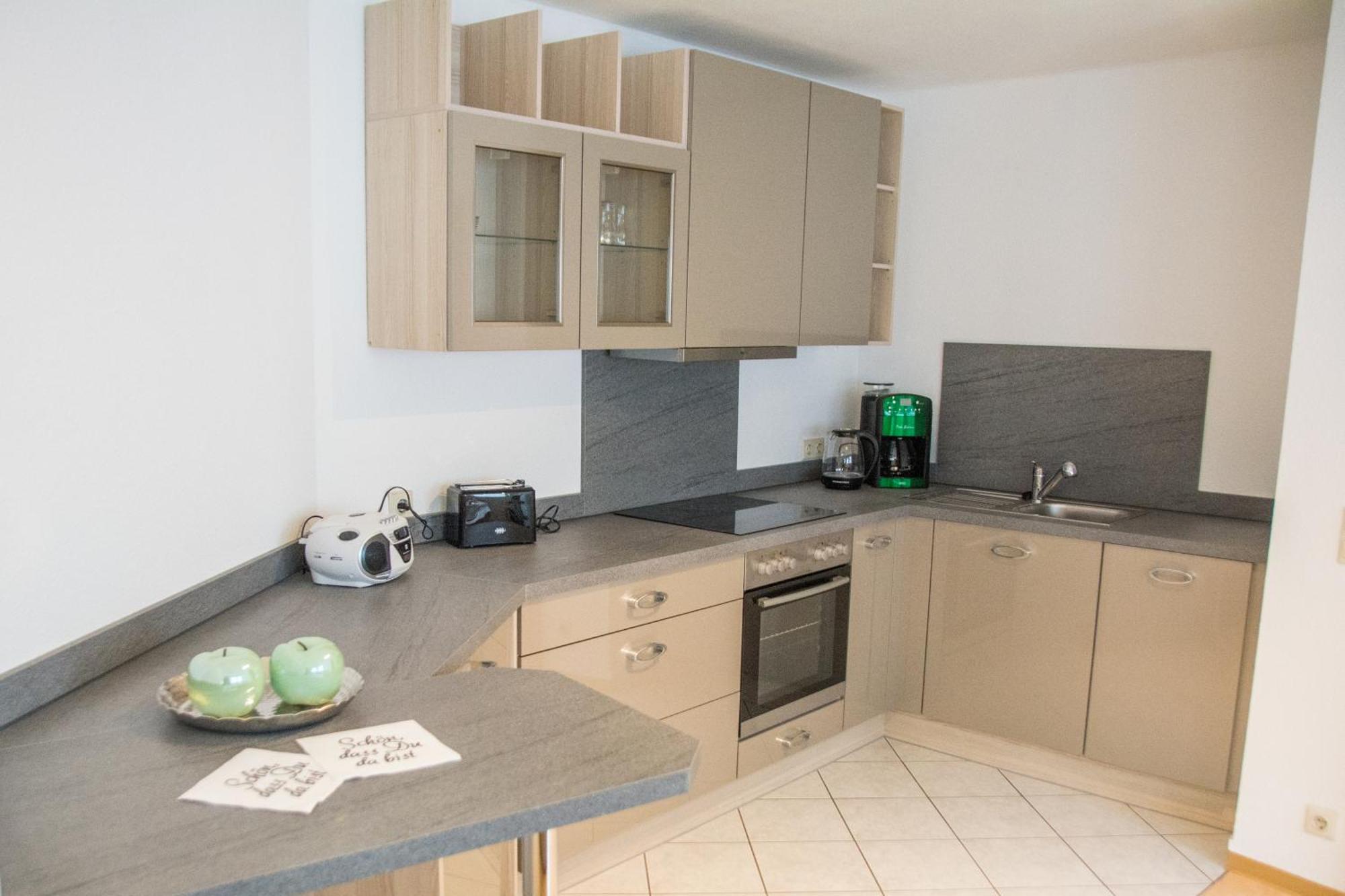 Schoene 2-Raum-Wohnung Im Zentrum Waltershausens ภายนอก รูปภาพ