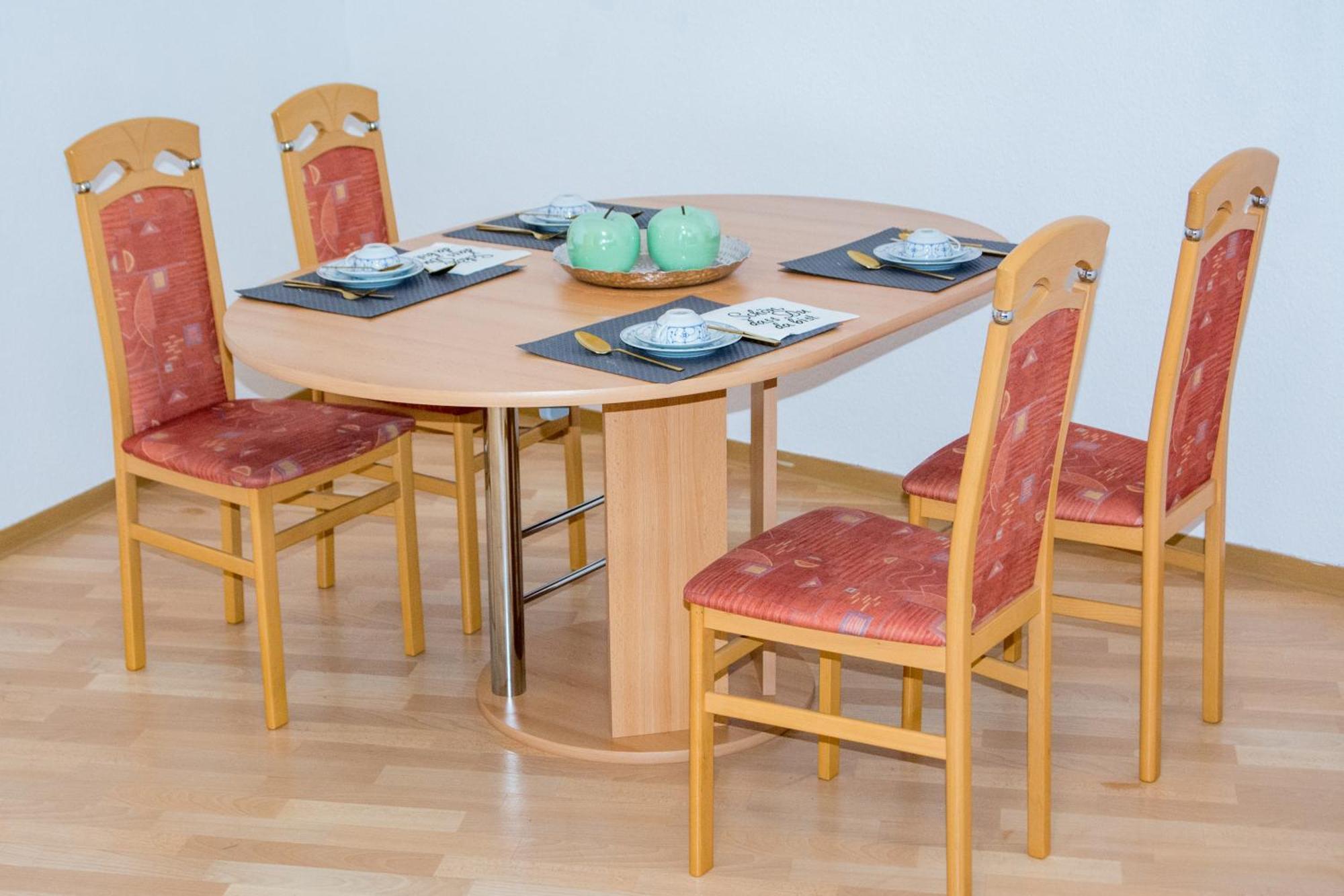 Schoene 2-Raum-Wohnung Im Zentrum Waltershausens ภายนอก รูปภาพ